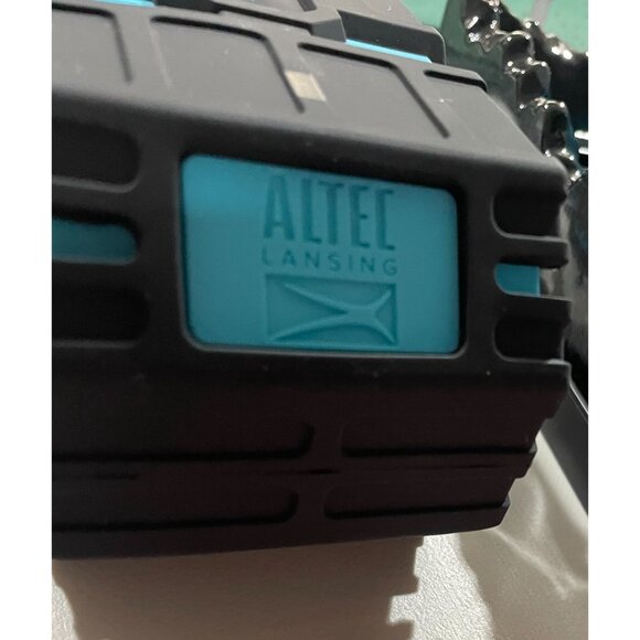 Altec Lansing LifeJacket Rugged Bluetooth Speaker IP67 Waterproof - Picture 3 of 11